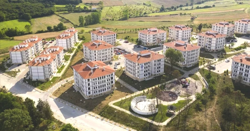 TOKİ İstanbul Kura Çekimi İçin Tarih Belli Oldu! Bakan Kurum'dan Önemli Açıklama!